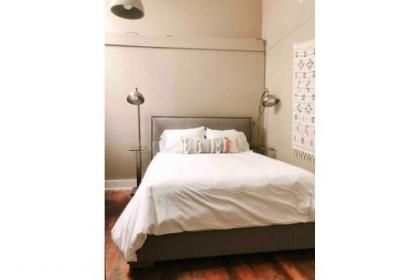 Cru Loft in the Heart of Downtown Knox - image 5