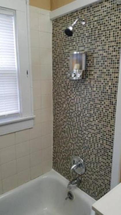 Quaint Apartment in Older East Knoxville - image 2