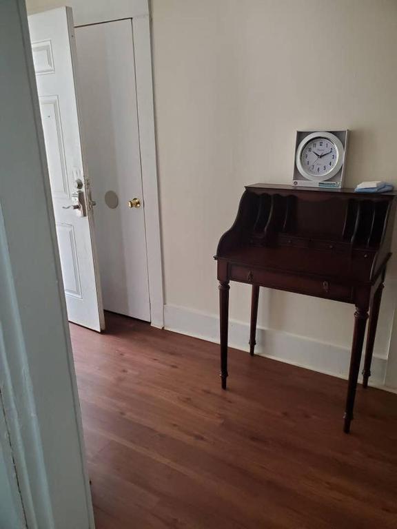 Ben Hur Small 1b. East Knoxville - image 6