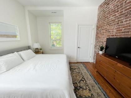 Historic 1900s Townhome with a Modern Flair - image 18