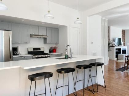 Historic 1900s Townhome with a Modern Flair - image 8