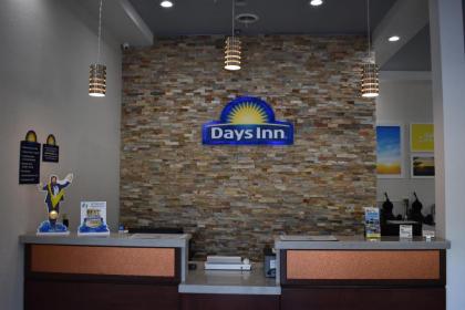 Days Inn by Wyndham Kodak/Sevierville Intrstate SmokeyMntns - image 2