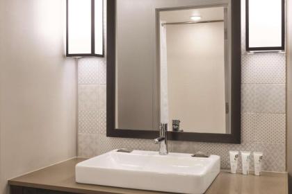 Country Inn & Suites by Radisson Sevierville-Kodak TN - image 10
