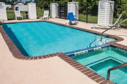 Super 8 by Wyndham Kountze Big Thicket Nat'l Pres Area - image 13