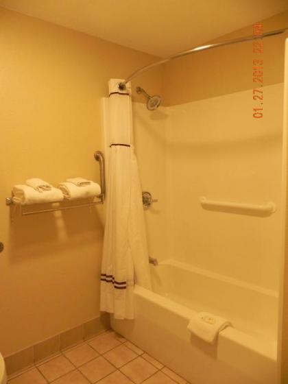 Relax Inn and Suites Kuttawa - image 13