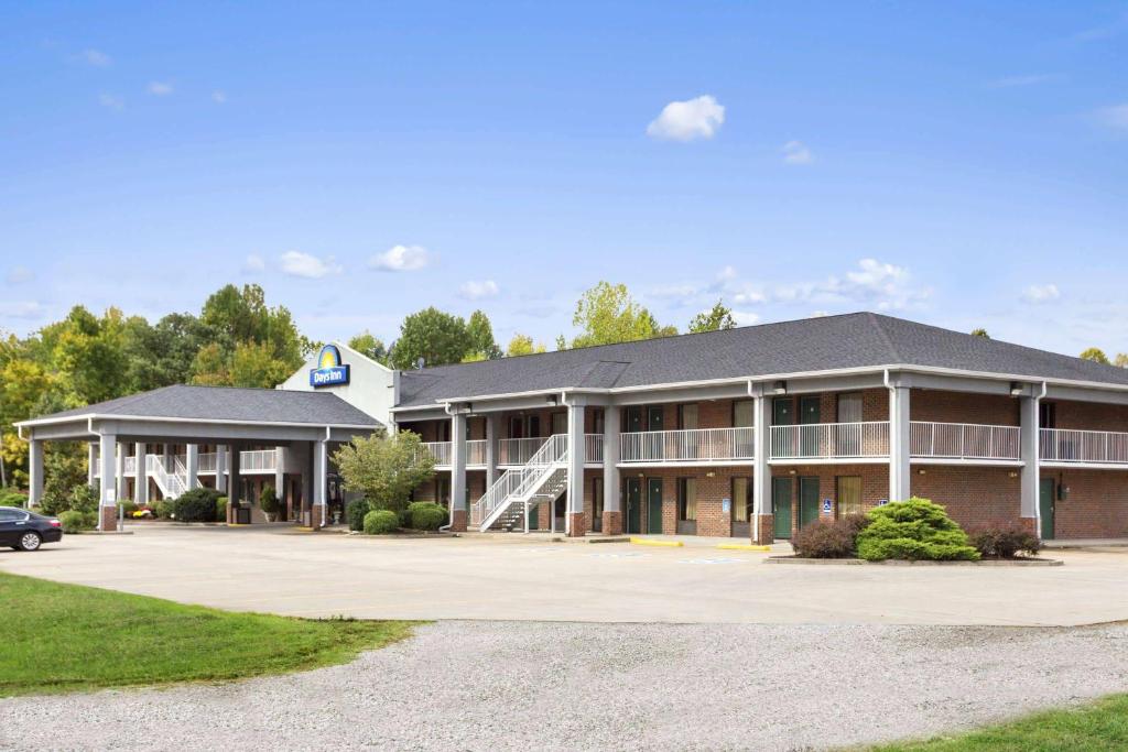 Days Inn by Wyndham Kuttawa/Eddyville - main image