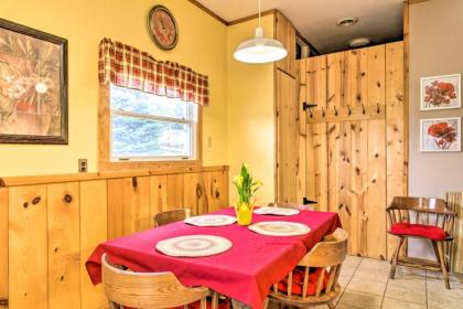 Rural La Crescent Home with Views on Minnesota Bluffs - image 13
