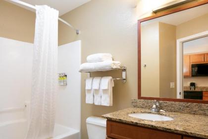 Candlewood Suites La Crosse an IHG Hotel - image 10