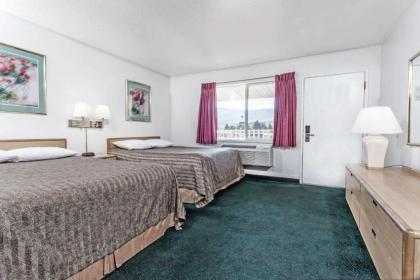 Travelodge by Wyndham La Grande - image 12