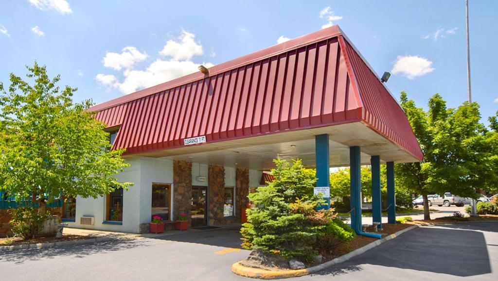 The La Grande Inn - main image