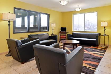 Americas Best Value Sandman Inn - image 10