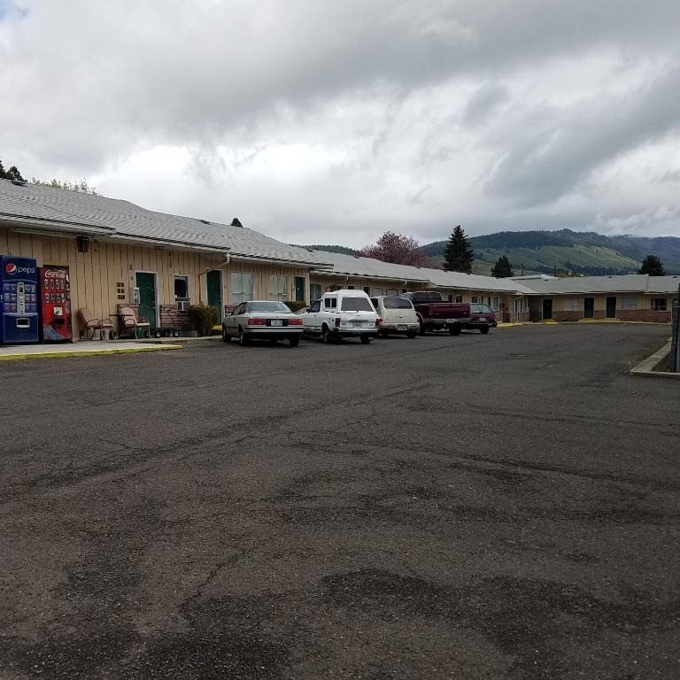 Greenwell Motel - image 6