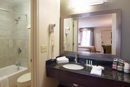 Quality Inn Lagrange - image 7