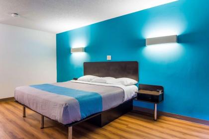 Motel-6 Lagrange Ga - image 2