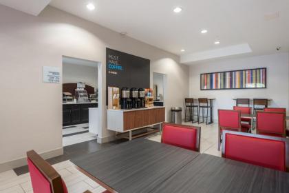 Holiday Inn Express Hotel & Suites Lagrange I-85 an IHG Hotel - image 8