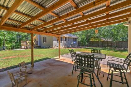 Waterfront West Point Lake Cabin with Private Dock! - image 13