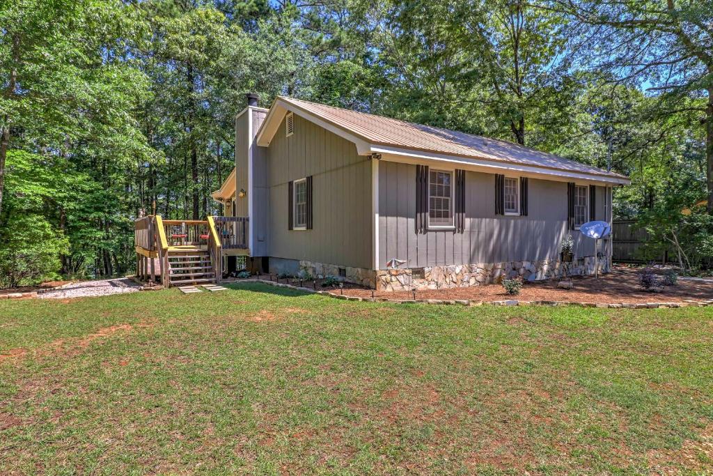 Waterfront West Point Lake Cabin with Private Dock! - image 4
