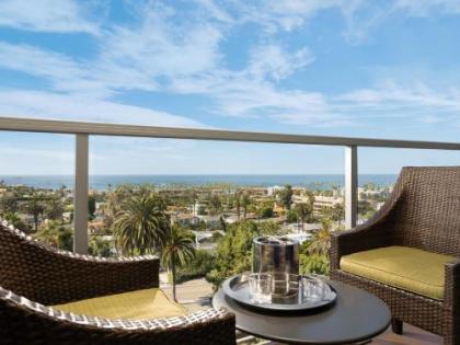 Hilton Curio Collection