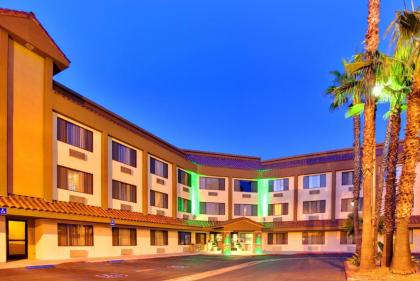 Holiday Inn La Mesa an IHG Hotel - image 11
