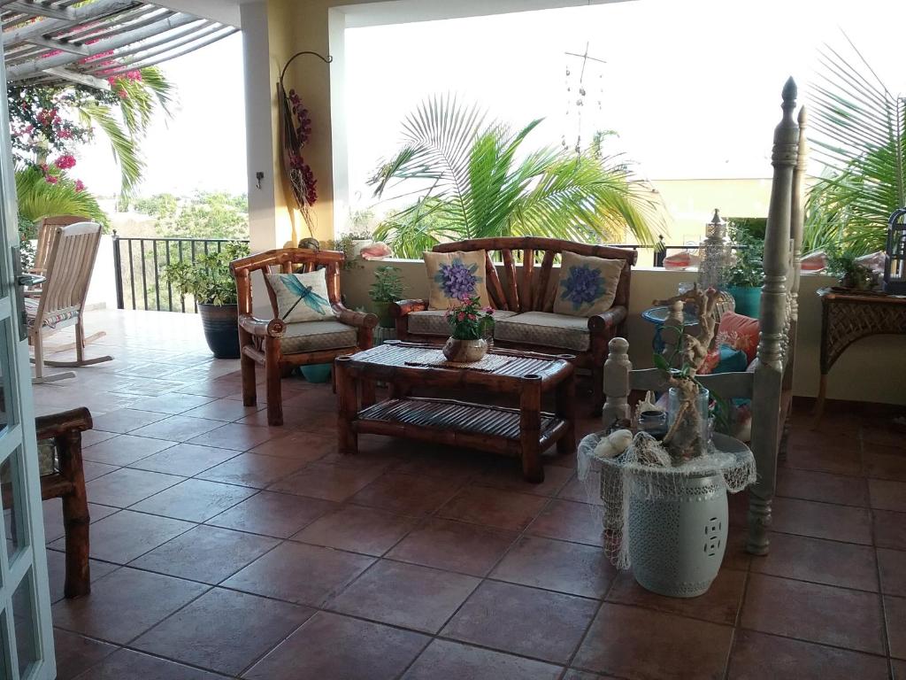 Casa Bonita Inn - image 3