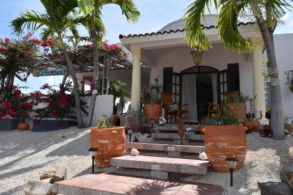 Casa Bonita Inn - image 6