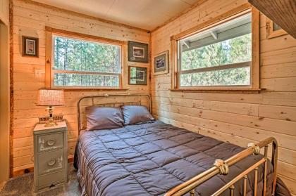 High Lakes Hideaway La Pine Fishing Cabin! - image 14
