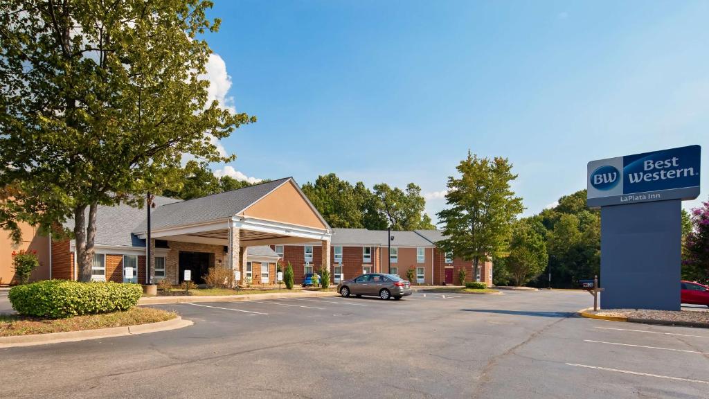 Best Western La Plata Inn - image 2