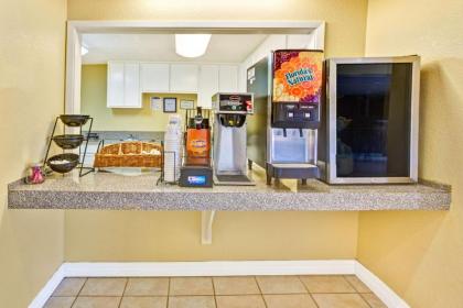 Americas Best Value Inn & Suites La Porte/Houston - image 3