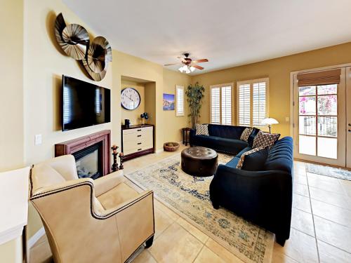 Gated Legacy Villa Condo Condo - image 4