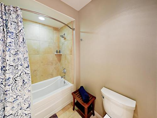 Gated Legacy Villa Condo Condo - image 5