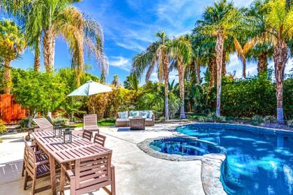 Tropical Retreat - image 12