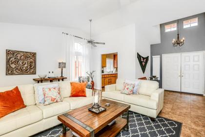 Tropical Retreat - image 9
