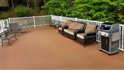 Birch Knoll Motel - image 3