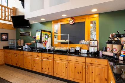 Cobblestone Hotel & Suites - Ladysmith - image 12