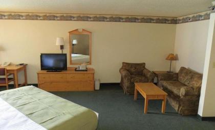 Cobblestone Hotel & Suites - Ladysmith - image 3