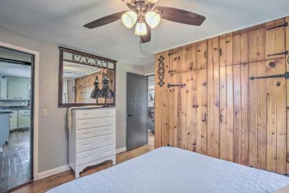 Eclectic Ladysmith Hideaway Hike and Hunt! - image 13