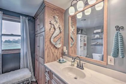 Eclectic Ladysmith Hideaway Hike and Hunt! - image 15