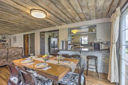 Eclectic Ladysmith Hideaway Hike and Hunt! - image 7
