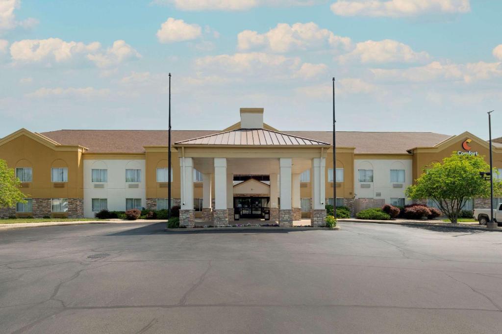 Comfort Suites Lafayette University Area - main image