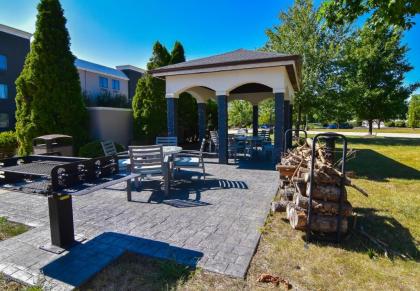 Best Western Plus Lafayette Hotel University Area - image 13