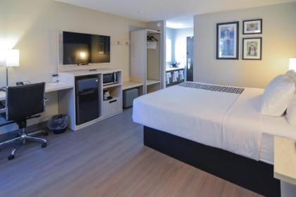 Best Western Plus Lafayette Hotel University Area - image 7