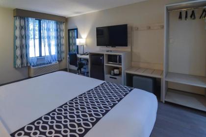 Best Western Plus Lafayette Hotel University Area - image 8