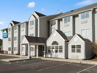 Days Inn & Suites by Wyndham Lafayette IN - main image