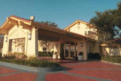 La Quinta Inn  Suites by Wyndham Lafayette North