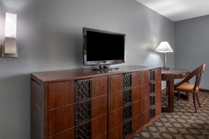 Suburban Extended Stay Hotel - image 10