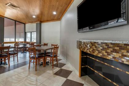 Suburban Extended Stay Hotel - image 18