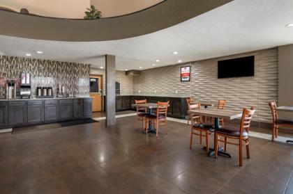 Suburban Extended Stay Hotel - image 3