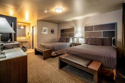 Crescent Bay Inn - image 3