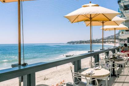 Pacific Edge Oceanfront Hotel - image 11