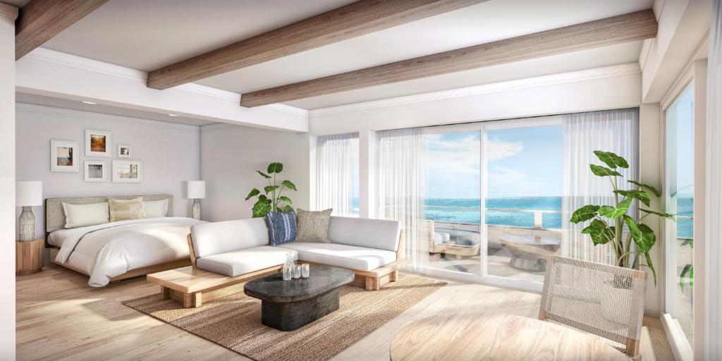 Pacific Edge Oceanfront Hotel - image 3